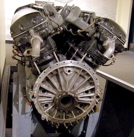 Allison V12 aircraft engine viewed from crank end