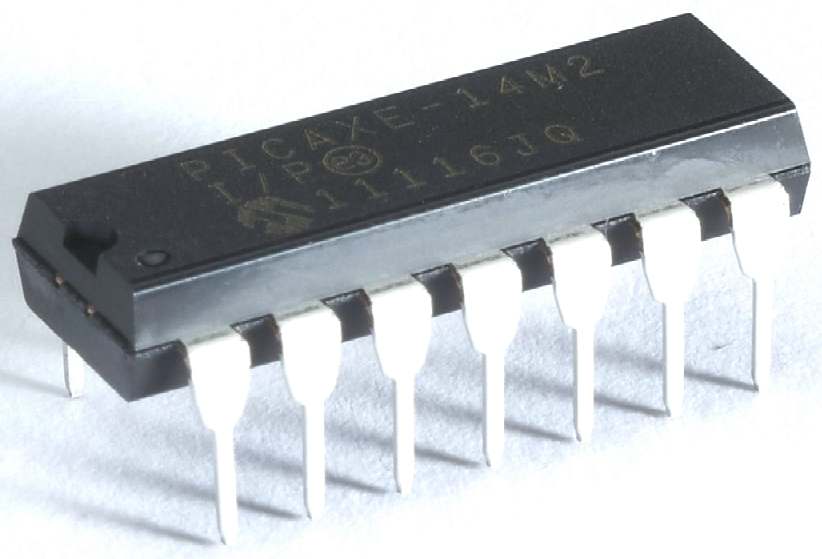 PICAXE microprocessor chip