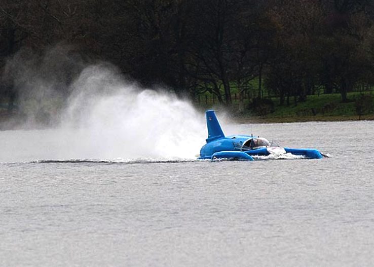 Bluebird K7 inspired boat getting up to speed piloted by Jim Noone