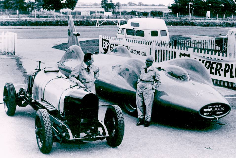 Donald Campbell and Leo Villa with the Sunbeam V12 and Proteus jet Bluebird cars