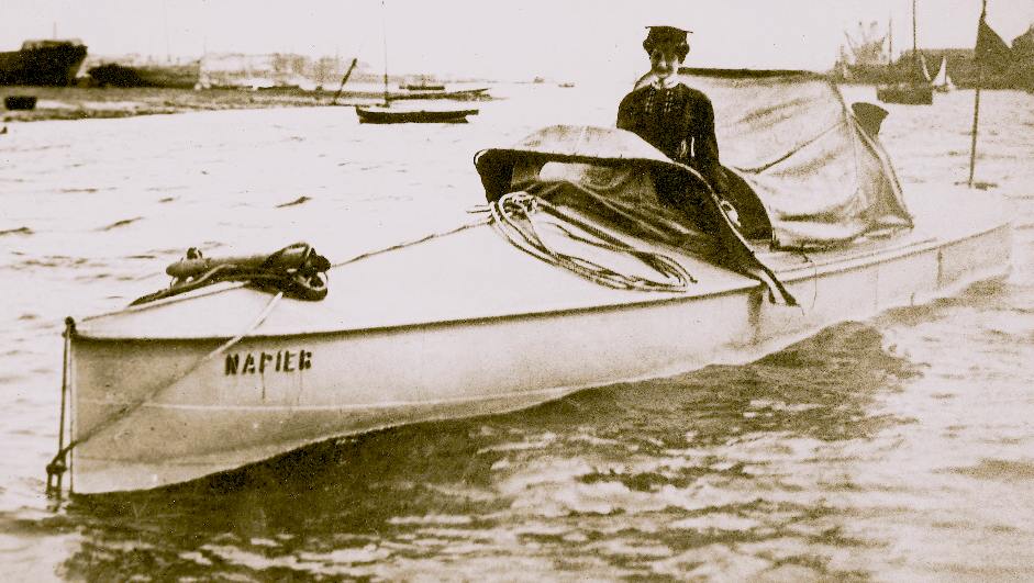Dorothy Levitt in the Napier water speed record boat