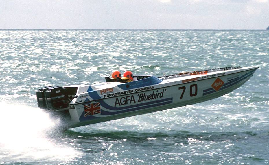 Лодка рс. Offshore Powerboat Racing. Stingray Powerboats 496. Bluebird Speed Boat. Bluebird of Thorne Yacht.