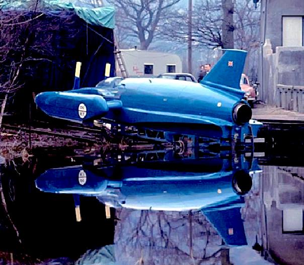 Bluebird K7 jet powered hydroplane