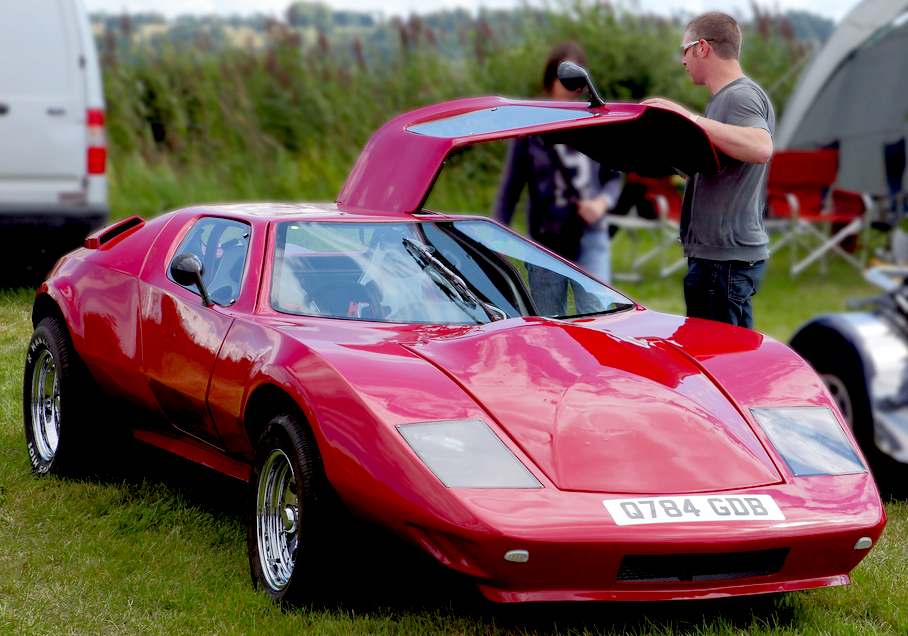 A well presented Eagle kit car with gull wing doors