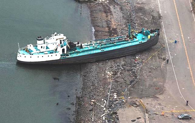 Storm Sandy casualty - a tanker runs aground