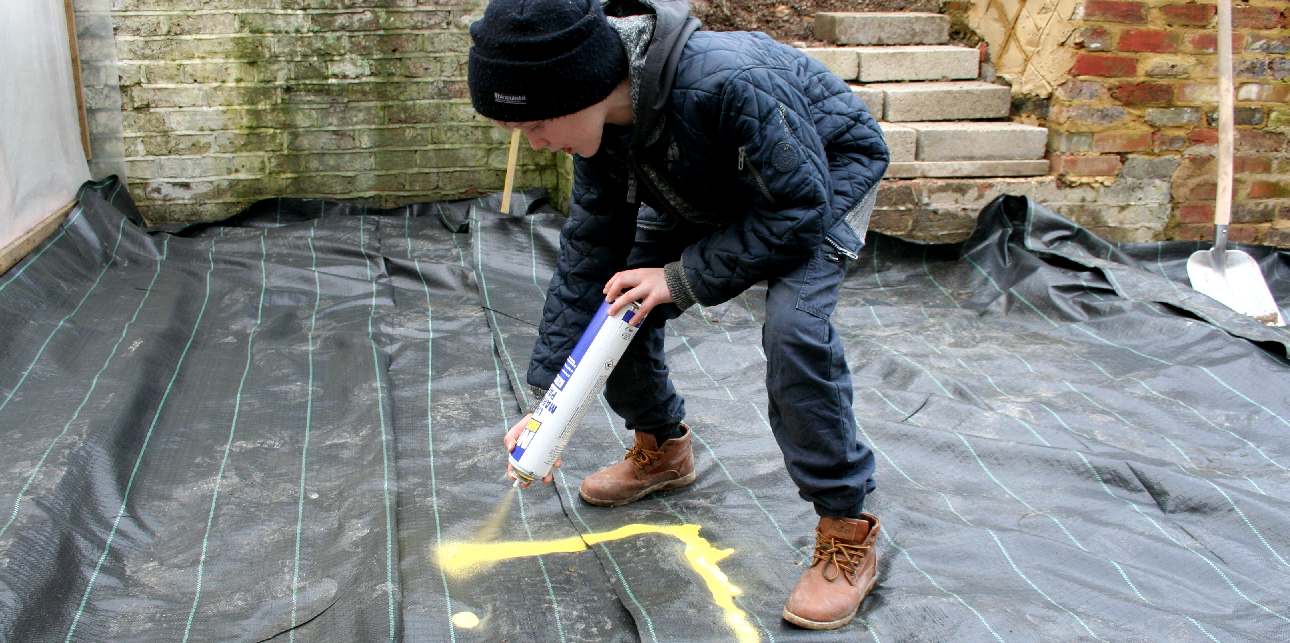 Marking the position of a drain using line paint