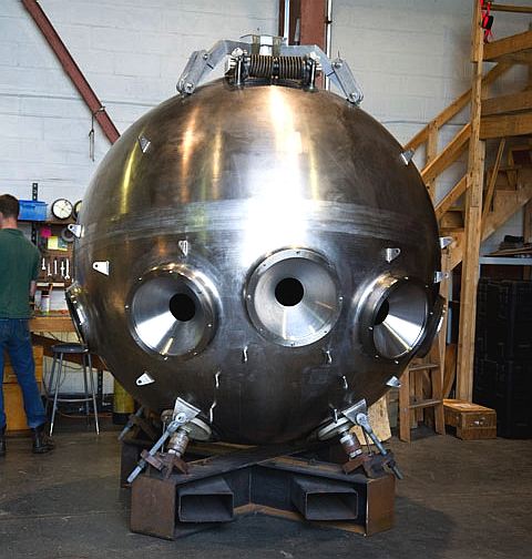 Alvin's new titanium 5 port sphere