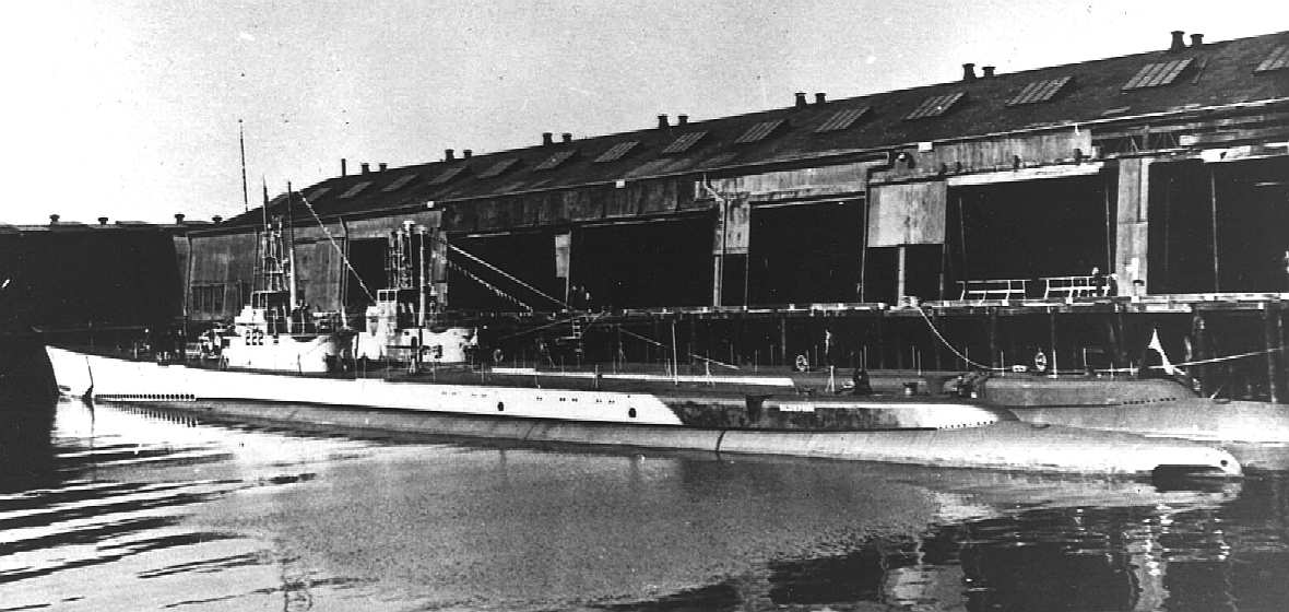 USS BLUEFISH 2ND WORLD WAR SUBMARINE SS 222